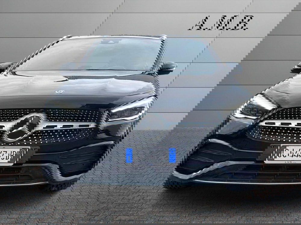 Mercedes-Benz GLA SUV usata a Napoli (3)