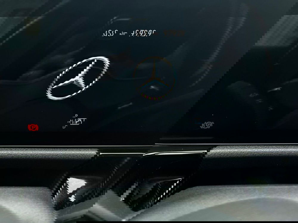 Mercedes-Benz GLA SUV usata a Napoli (9)