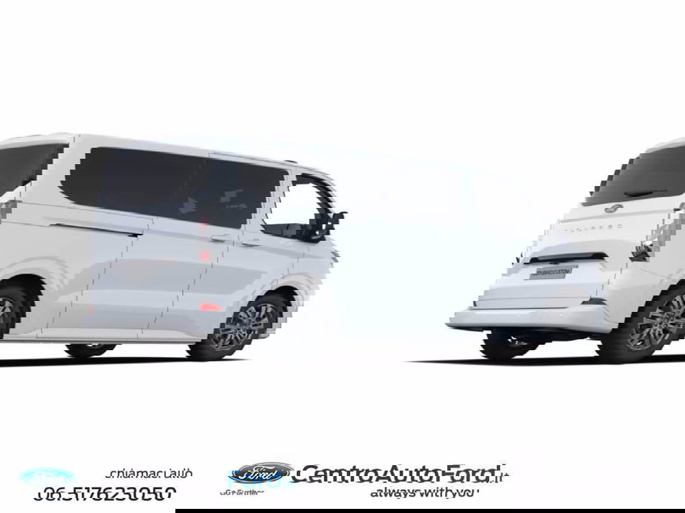 Ford Tourneo Custom nuova a Roma (3)