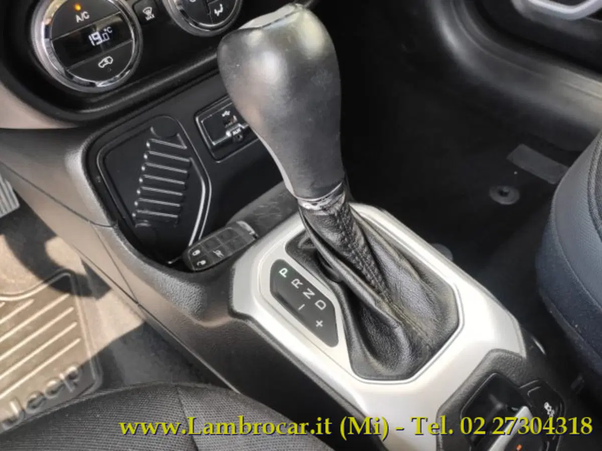 Jeep Renegade usata a Milano (10)