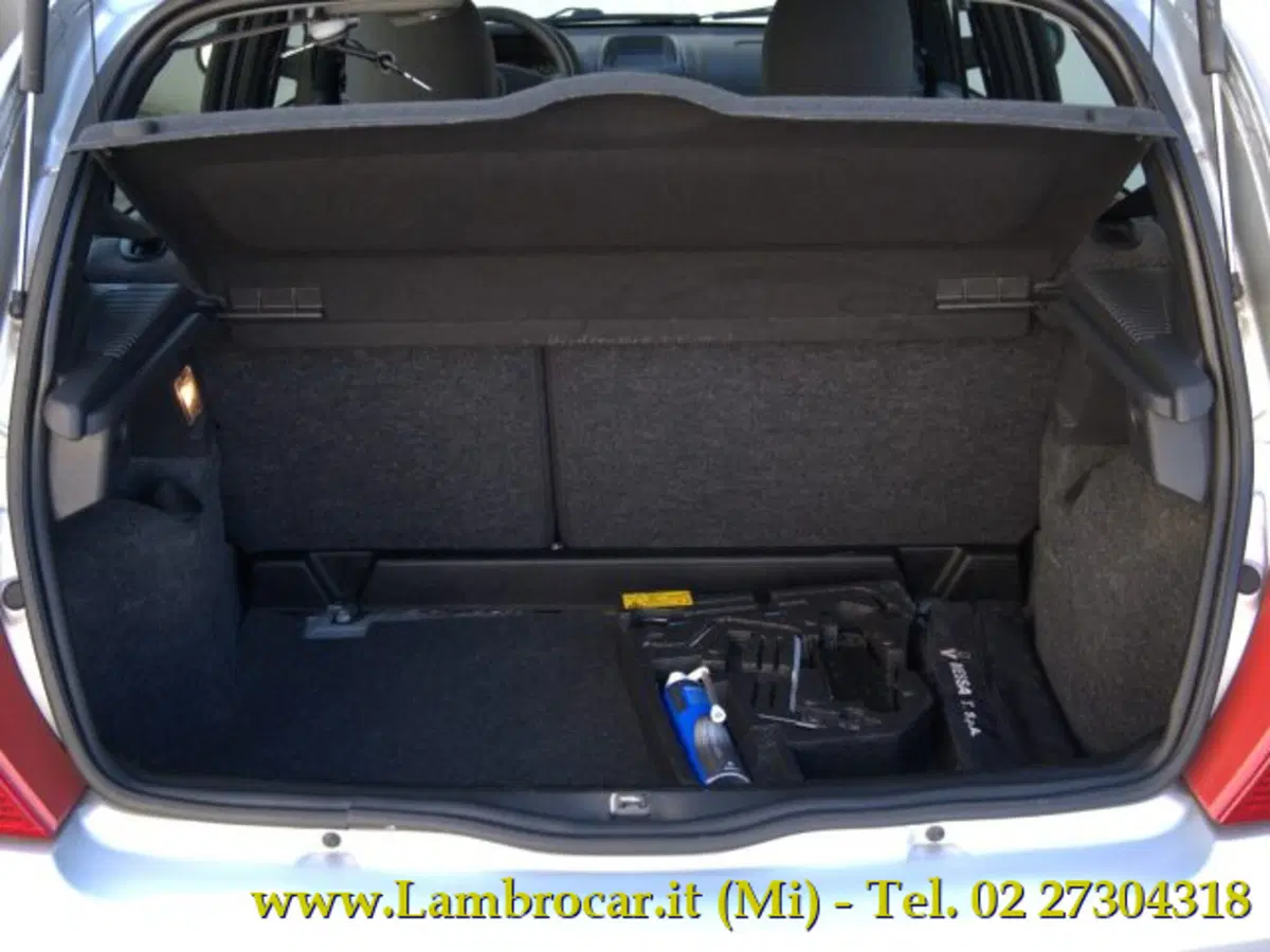 Renault Clio usata a Milano (10)