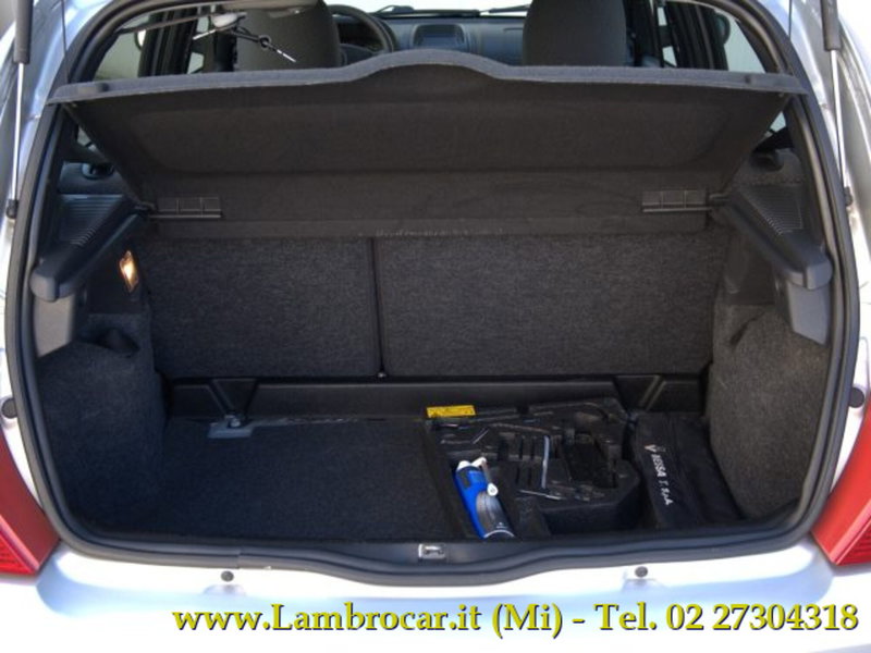 Renault Clio usata a Milano (10)