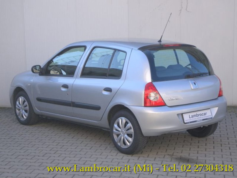 Renault Clio usata a Milano (12)