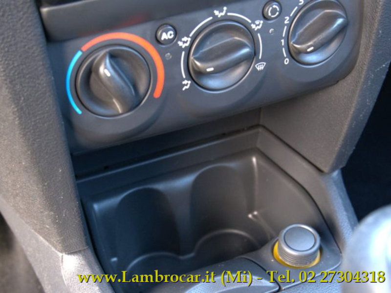 Renault Clio usata a Milano (9)