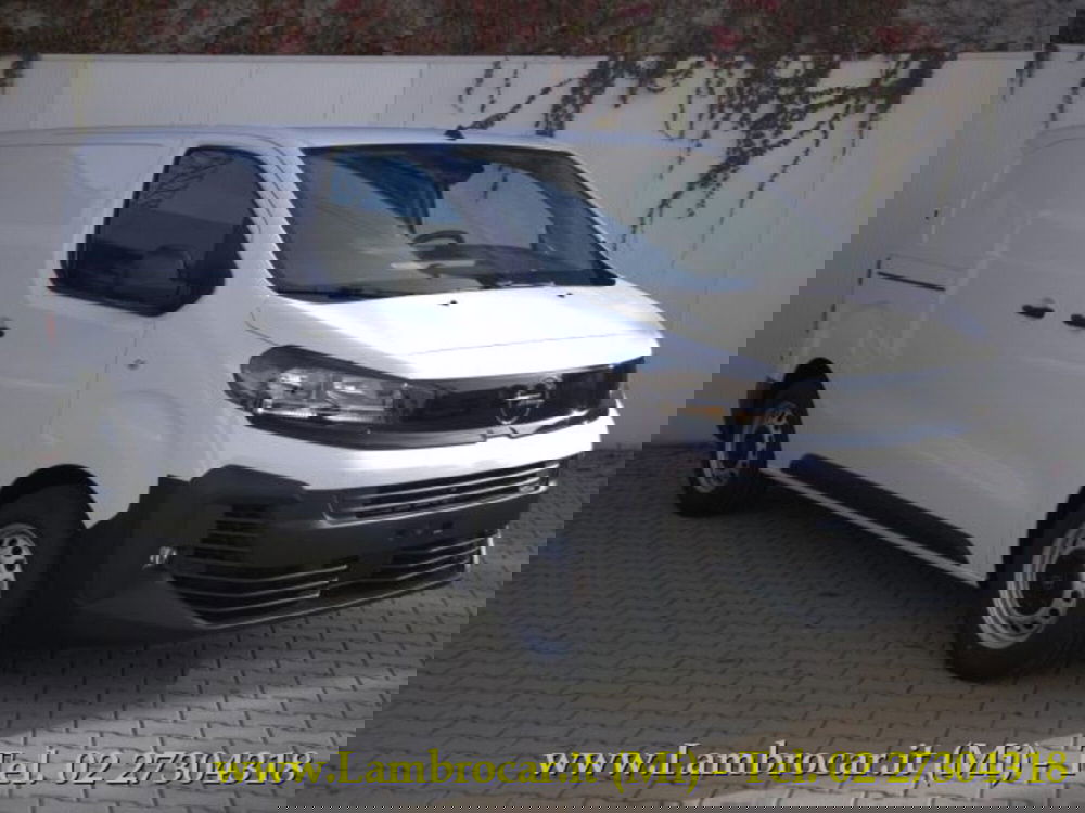 Opel Vivaro Furgone nuova a Milano