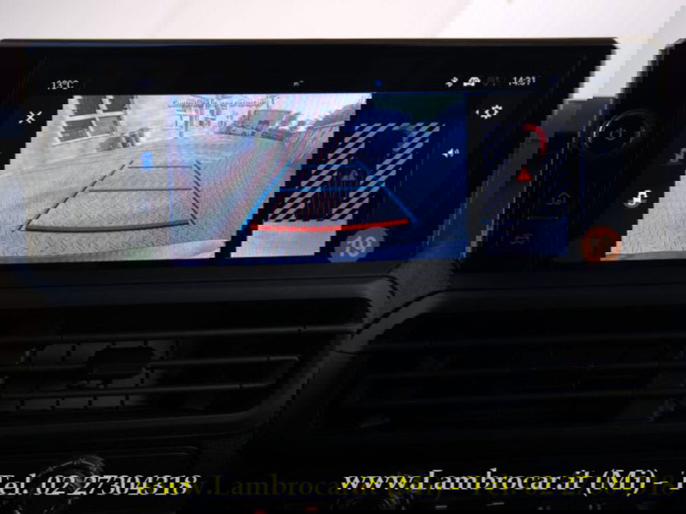 Opel Vivaro Furgone nuova a Milano (10)