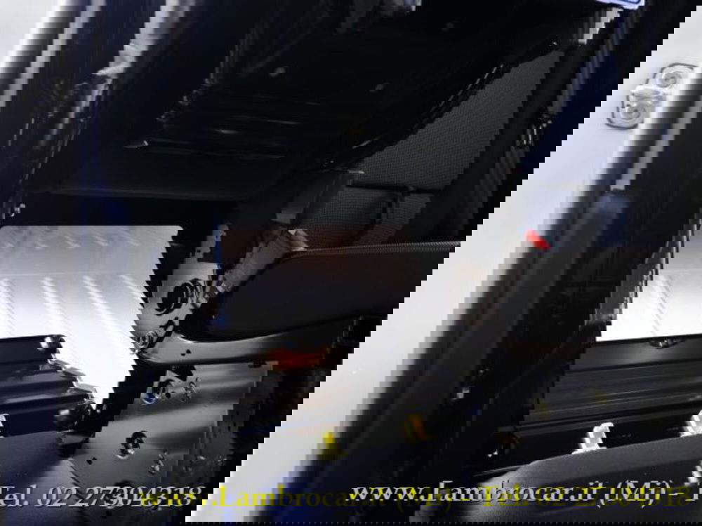 Opel Vivaro Furgone nuova a Milano (13)