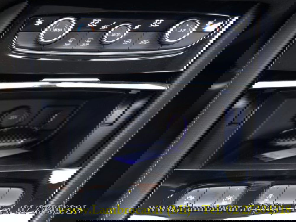 Opel Grandland usata a Milano (13)