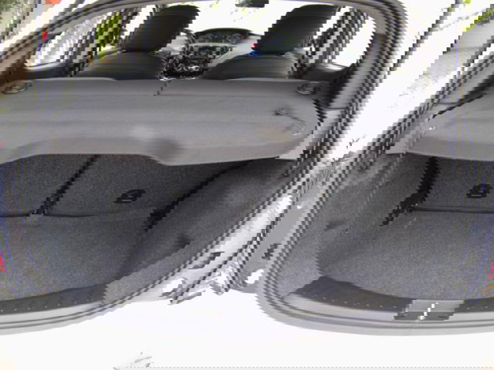 Lancia Ypsilon usata a Milano (11)