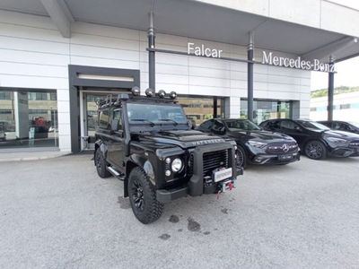 Land Rover Defender 90 2.2 TD4 Station Wagon SE N1 del 2015 usata a Potenza