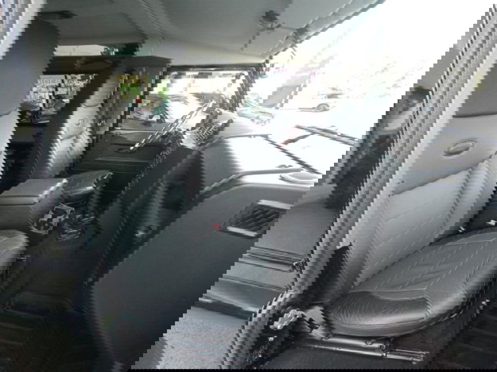 Land Rover Defender usata a Potenza (10)