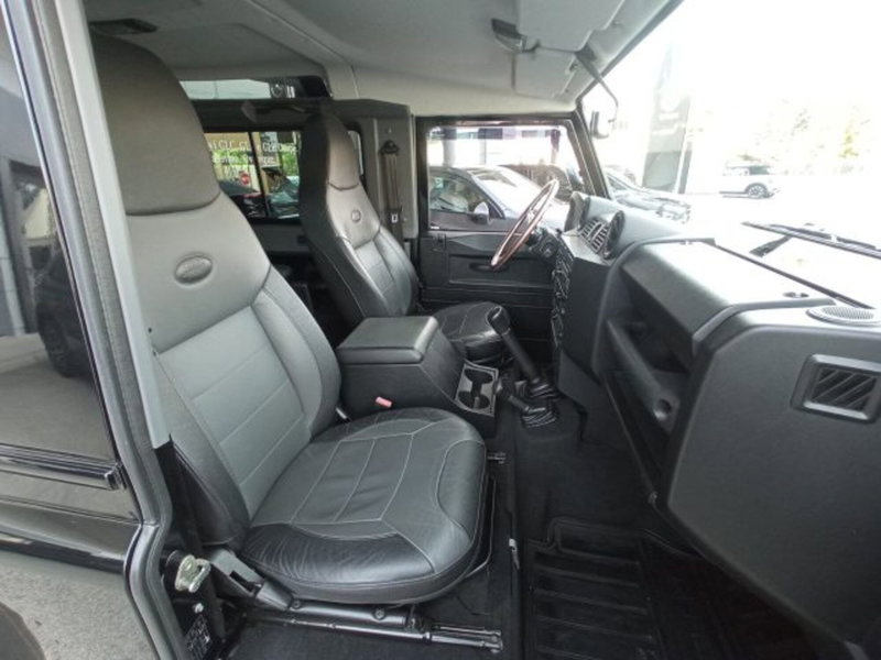 Land Rover Defender usata a Potenza (10)