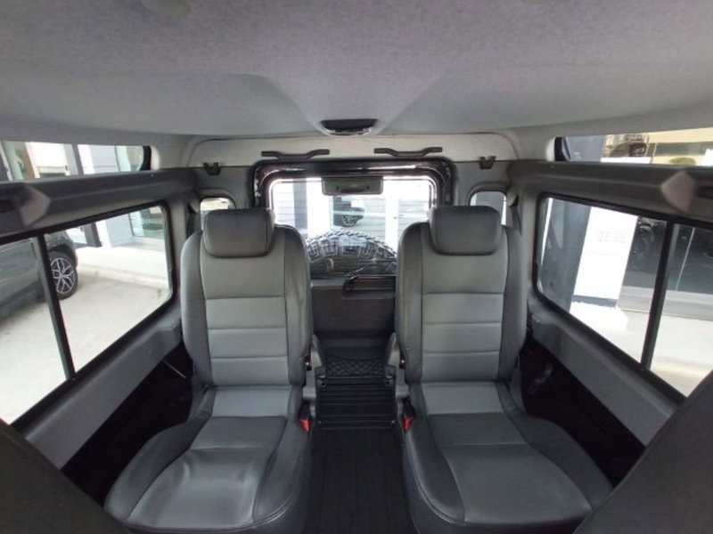 Land Rover Defender usata a Potenza (12)