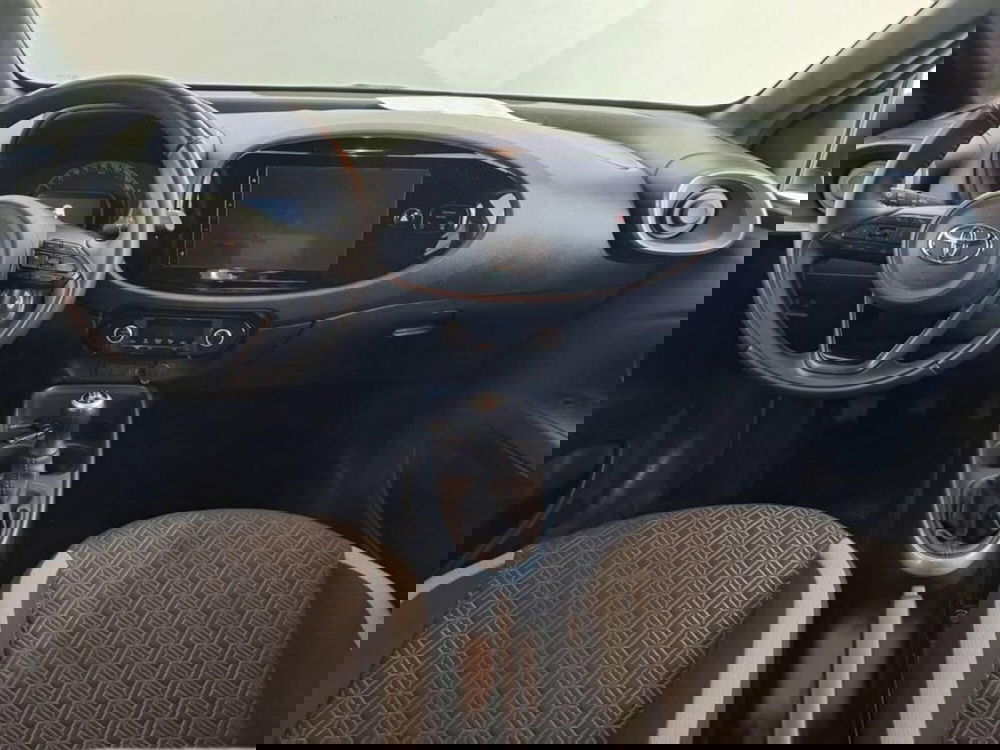 Toyota Aygo X nuova a Torino (11)
