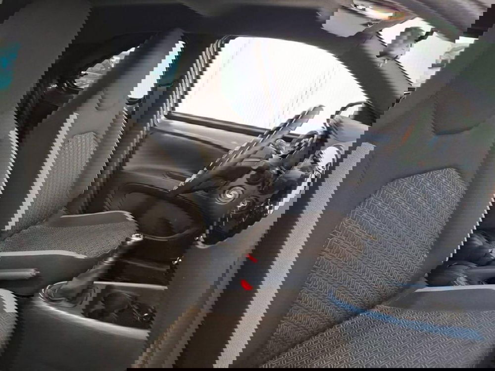 Toyota Aygo X nuova a Torino (12)