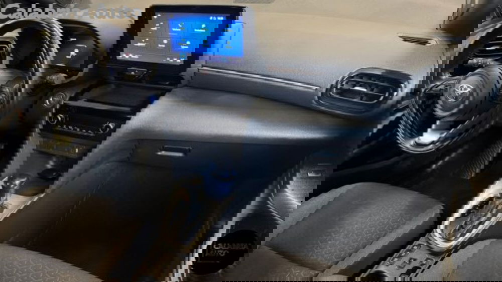 Toyota Yaris Cross usata a Reggio Calabria (9)