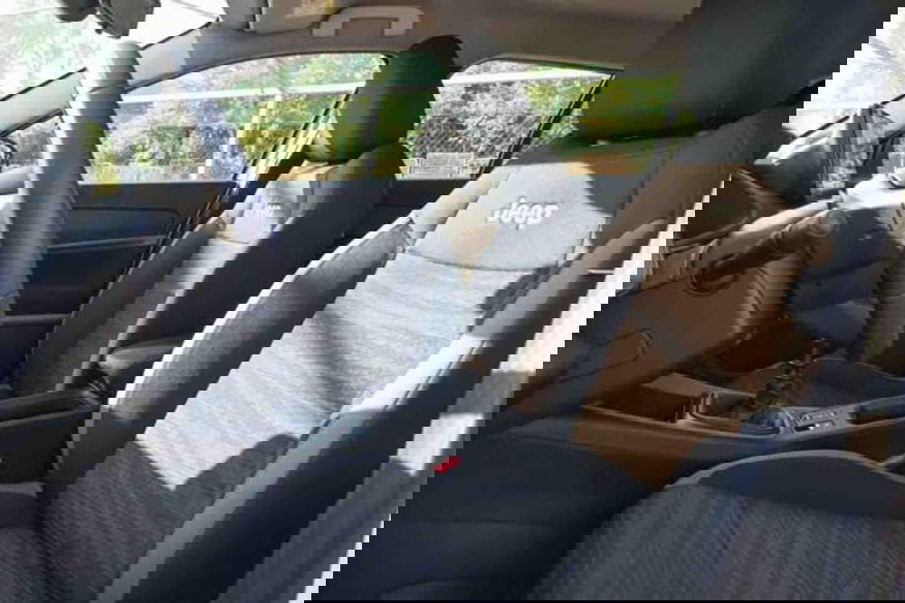 Jeep Avenger nuova a Torino (10)