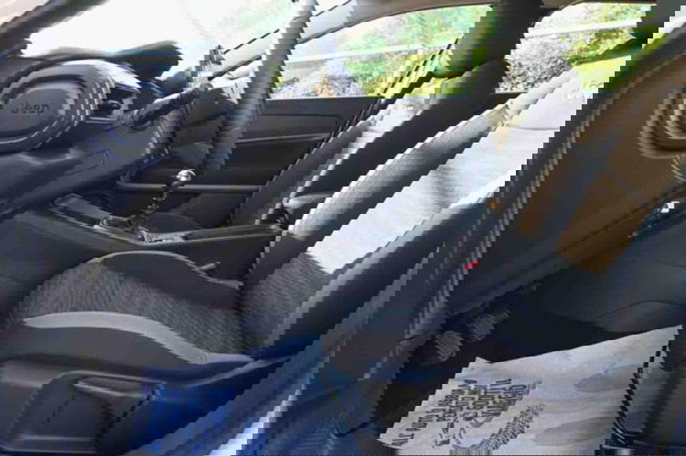 Jeep Avenger nuova a Torino (9)