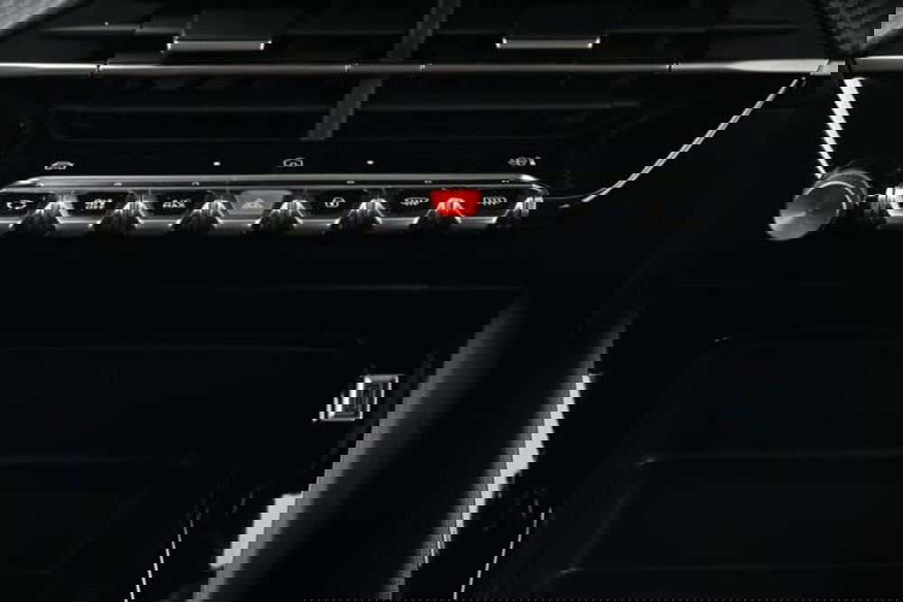 Peugeot 208 nuova a Torino (19)