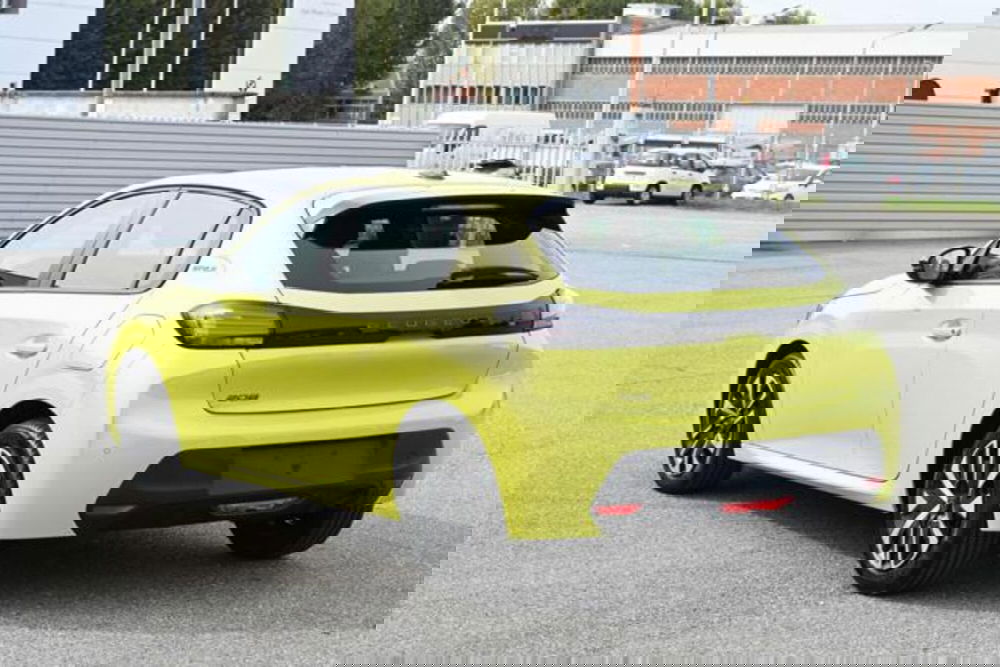 Peugeot 208 nuova a Torino (7)