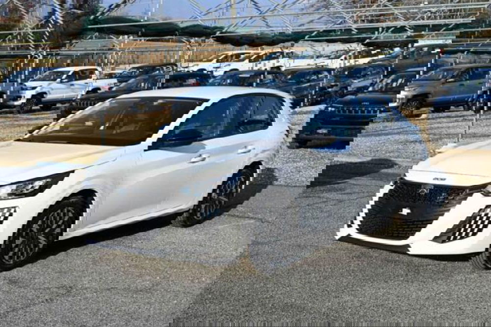 Peugeot 208 nuova a Torino