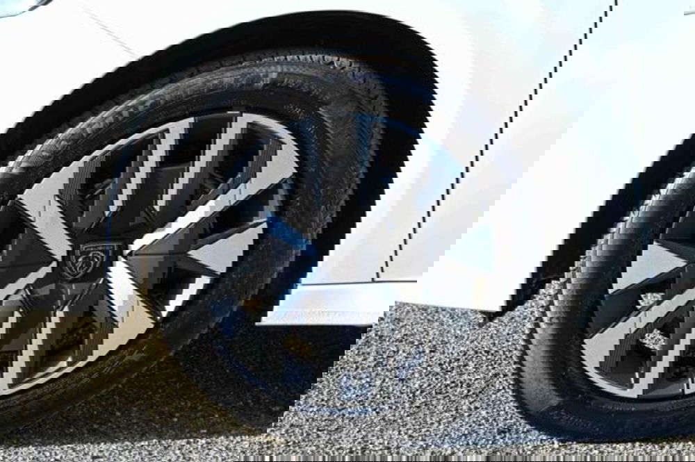 Peugeot 208 nuova a Torino (10)