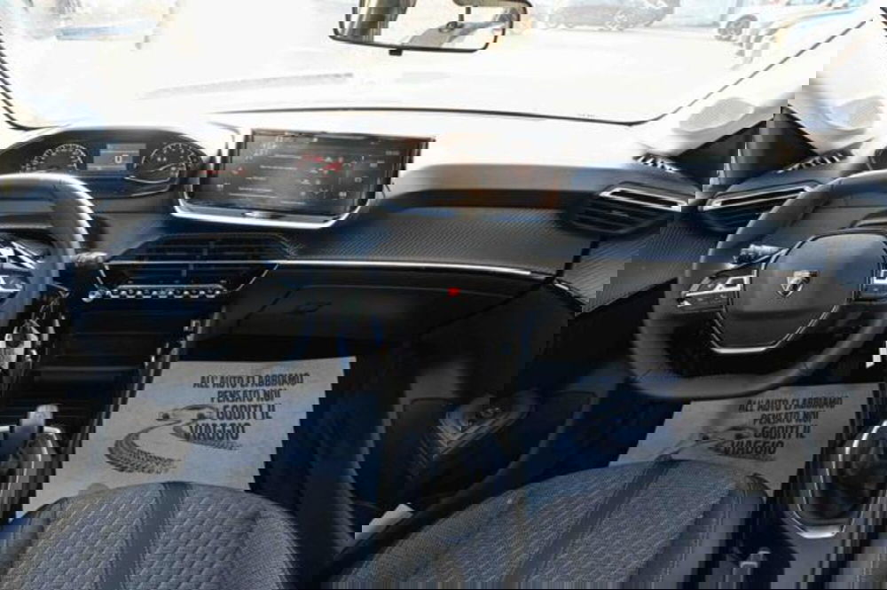 Peugeot 208 nuova a Torino (11)