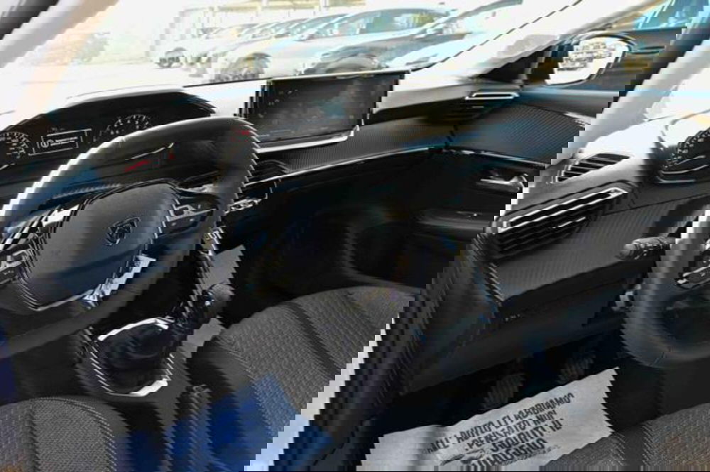 Peugeot 208 nuova a Torino (12)