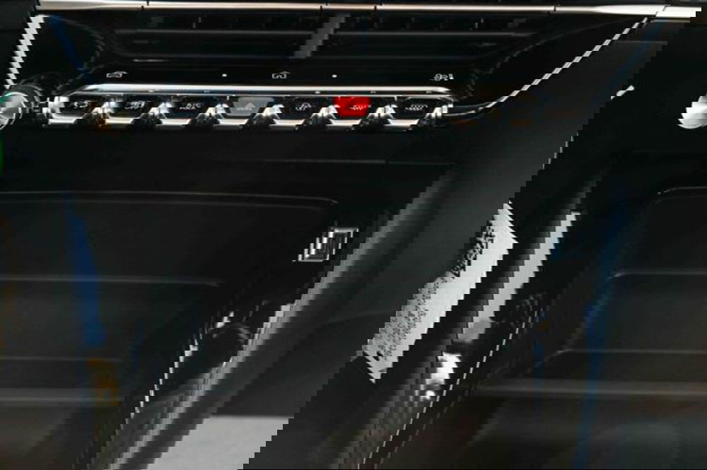 Peugeot 208 nuova a Torino (19)