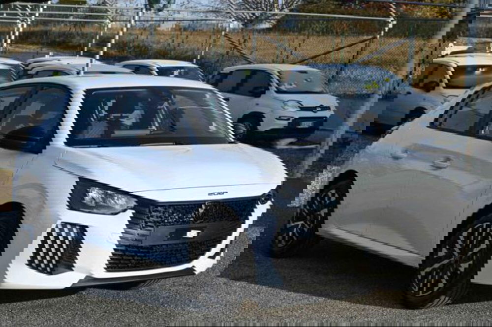 Peugeot 208 nuova a Torino (3)