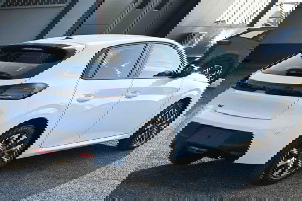 Peugeot 208 nuova a Torino (5)