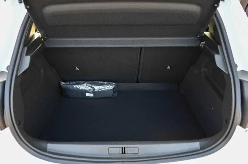 Peugeot 208 nuova a Torino (9)