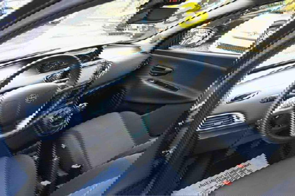 Lancia Ypsilon usata a Torino (12)