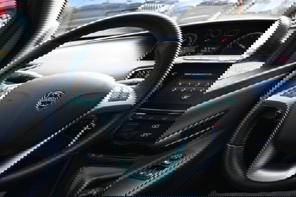 Lancia Ypsilon usata a Torino (16)