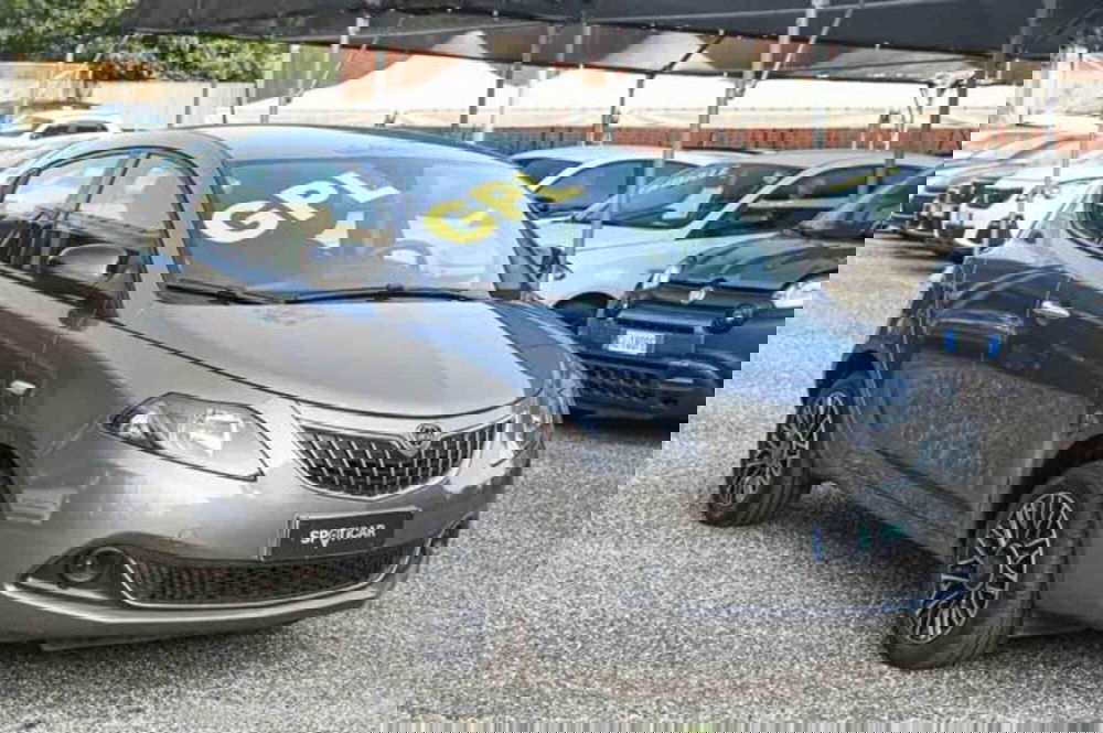 Lancia Ypsilon usata a Torino (3)