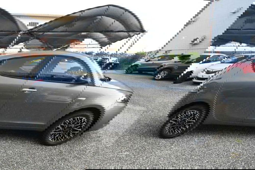 Lancia Ypsilon usata a Torino (4)