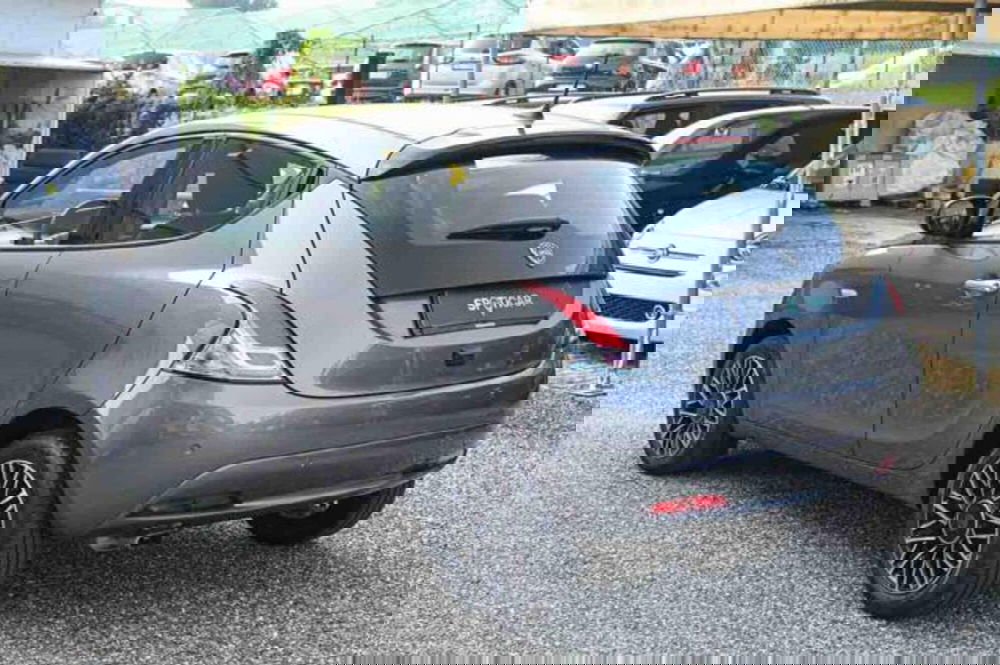 Lancia Ypsilon usata a Torino (7)