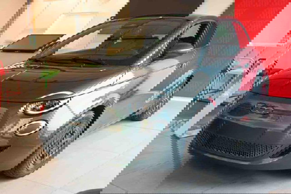 Fiat 500e nuova a Torino