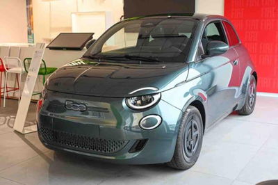 Fiat 500e e 42 kWh Giorgio Armani nuova a Pianezza