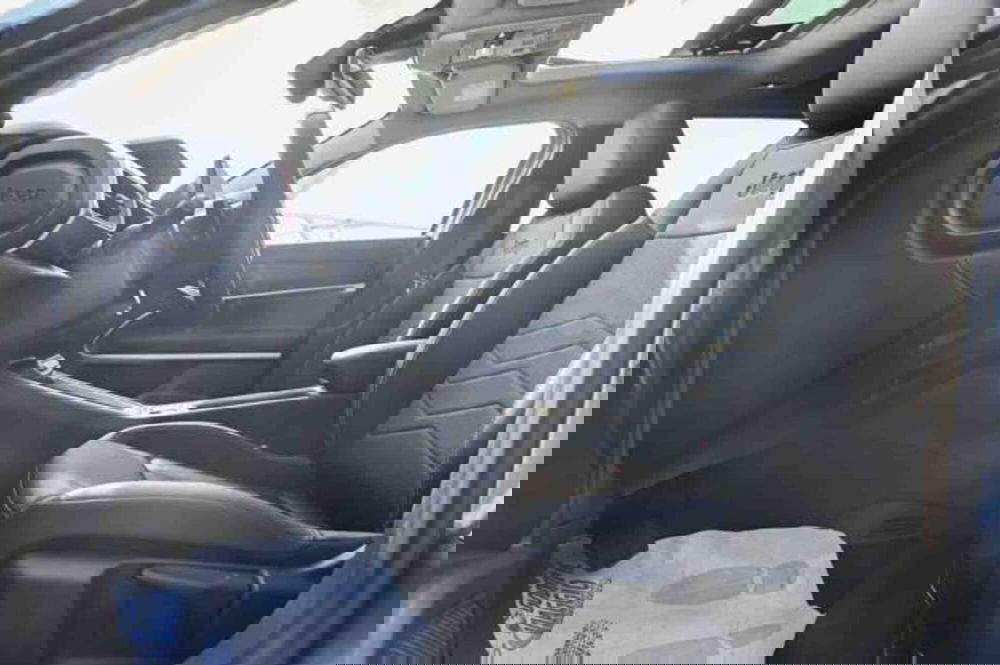 Jeep Avenger nuova a Torino (12)