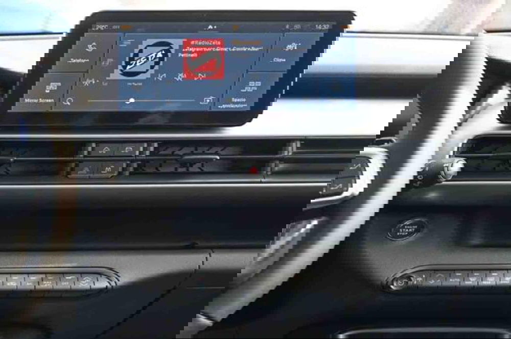 Jeep Avenger nuova a Torino (17)