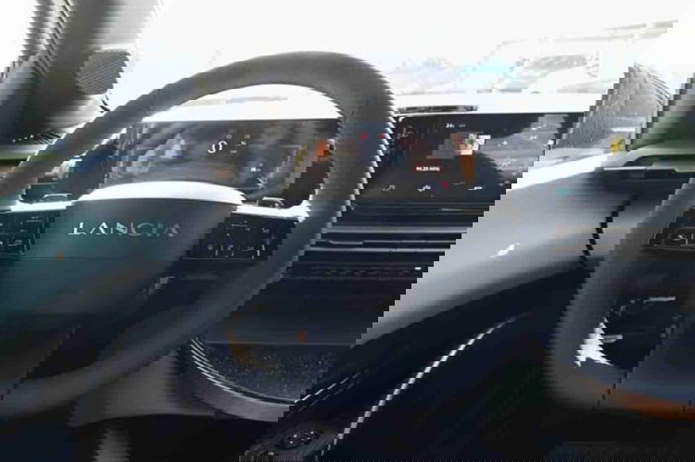 Lancia Ypsilon nuova a Torino (16)