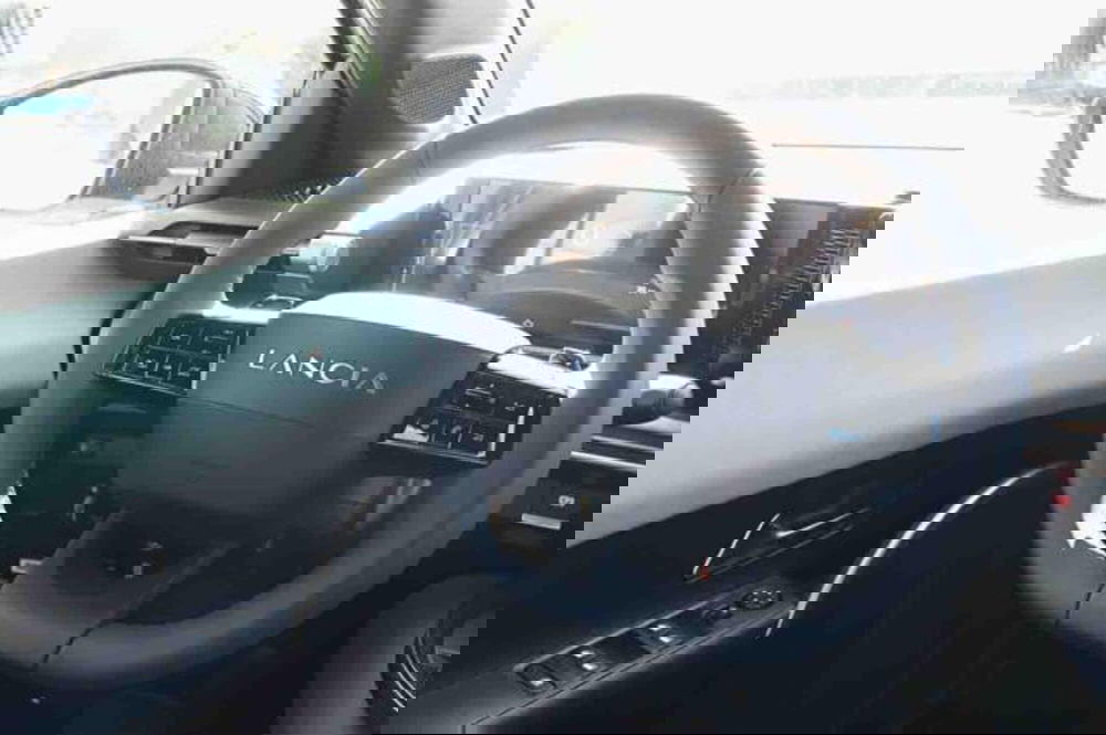 Lancia Ypsilon nuova a Torino (20)