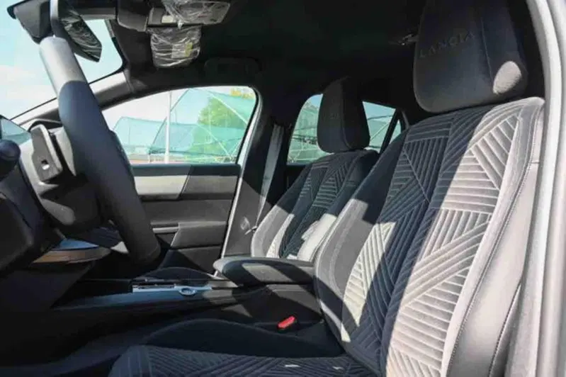 Lancia Ypsilon nuova a Torino (14)