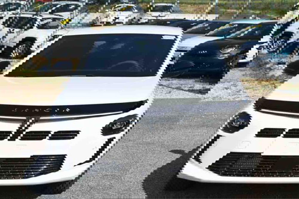 Lancia Ypsilon nuova a Torino (2)