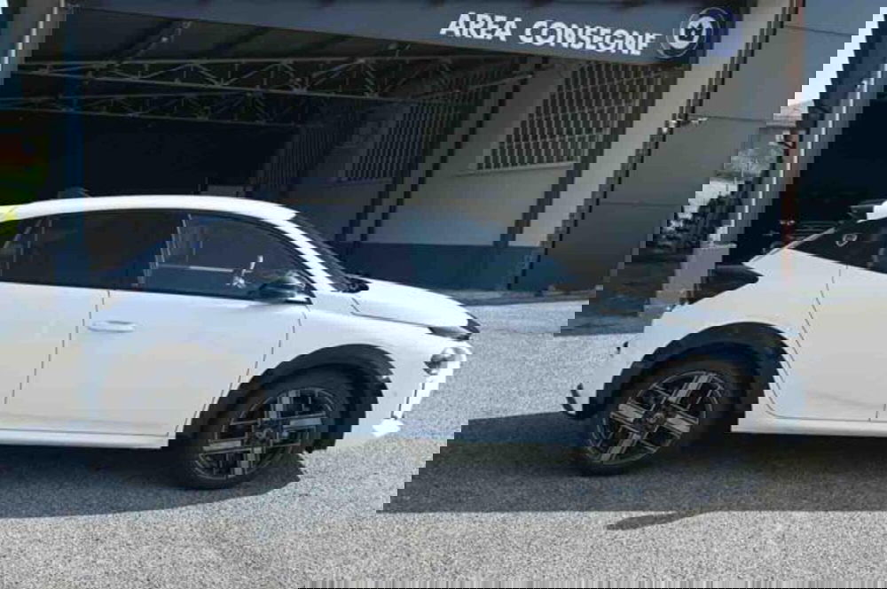 Lancia Ypsilon nuova a Torino (4)