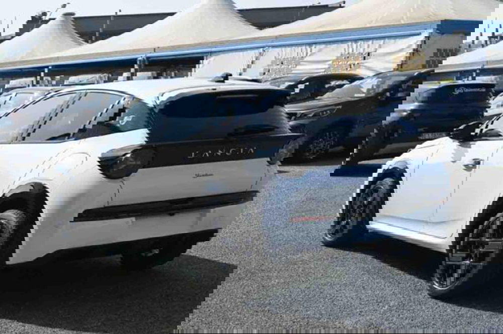 Lancia Ypsilon nuova a Torino (7)