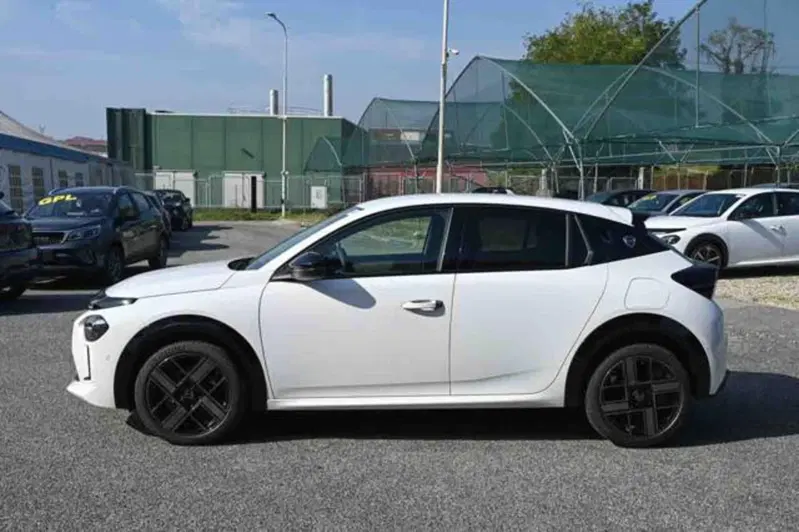 Lancia Ypsilon nuova a Torino (8)