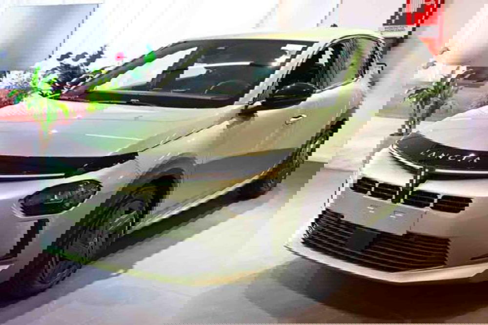 Lancia Ypsilon nuova a Torino