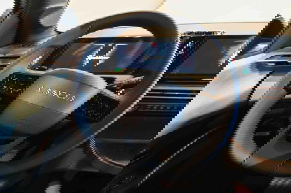 Lancia Ypsilon nuova a Torino (12)